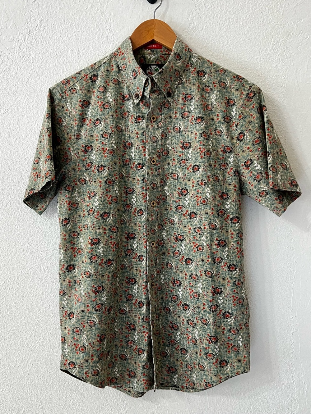 Reyn Spooner Men's Short Sleeve Hawaiian Aloha Tropical Shirt S Resortwear Retro